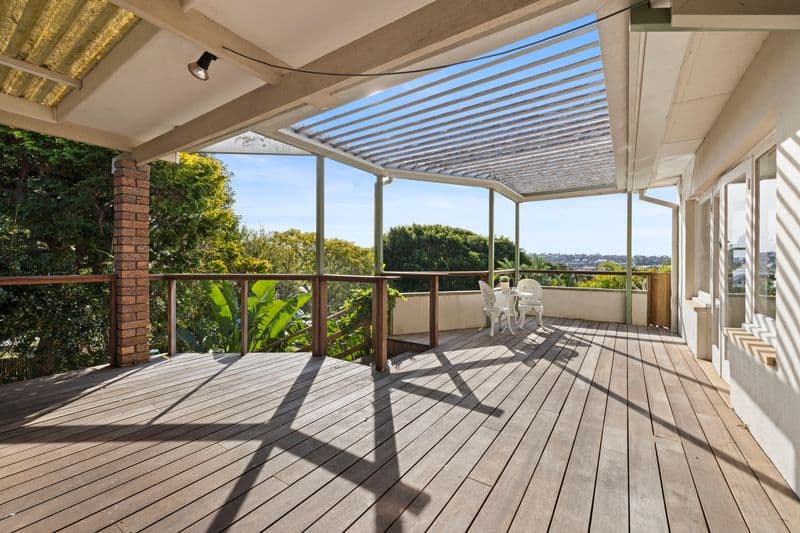 22 Ozone Street, Freshwater - Thumbnail 3