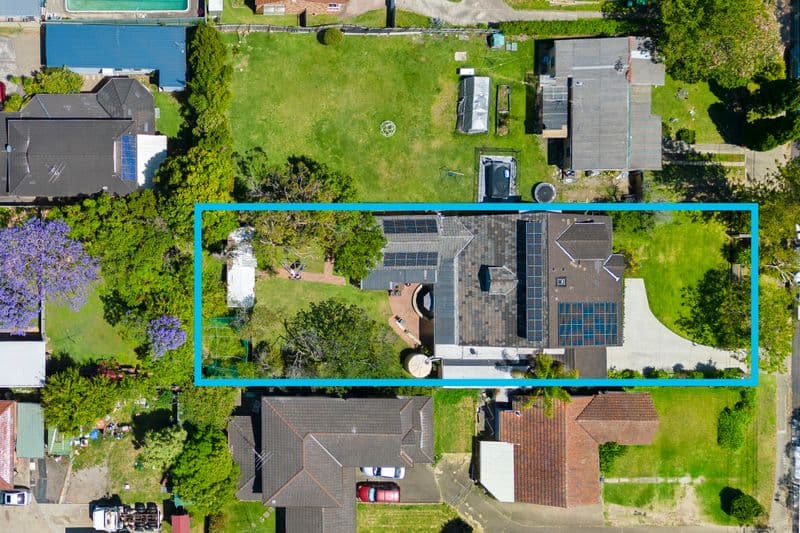 9 Tristram Road, Beacon Hill - Image 1