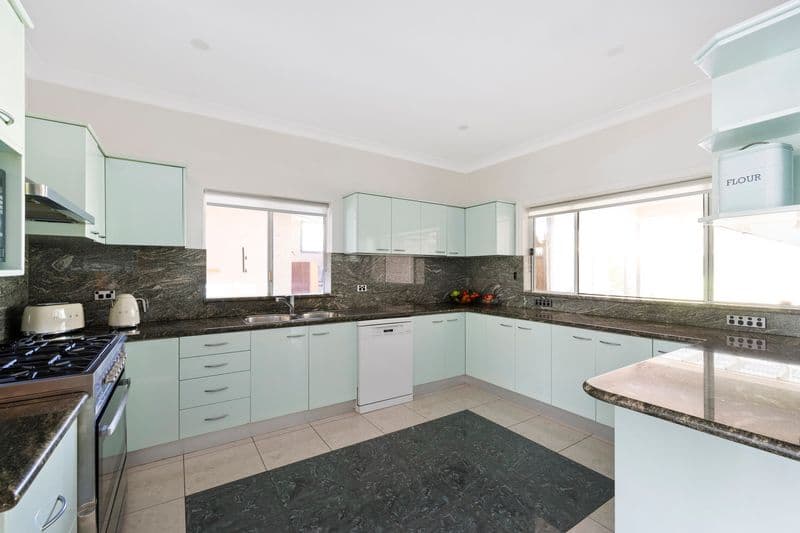 9 Tristram Road, Beacon Hill - Thumbnail 7