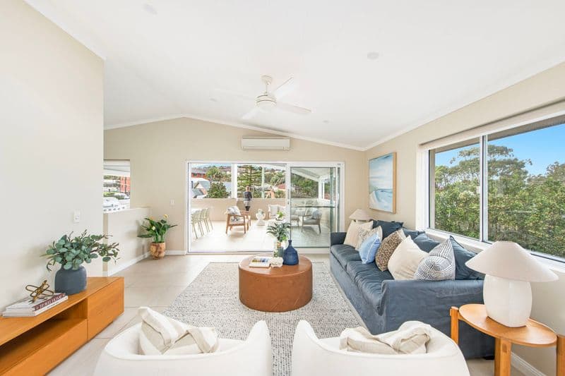 2/52 Albert Street, Freshwater - Thumbnail 5