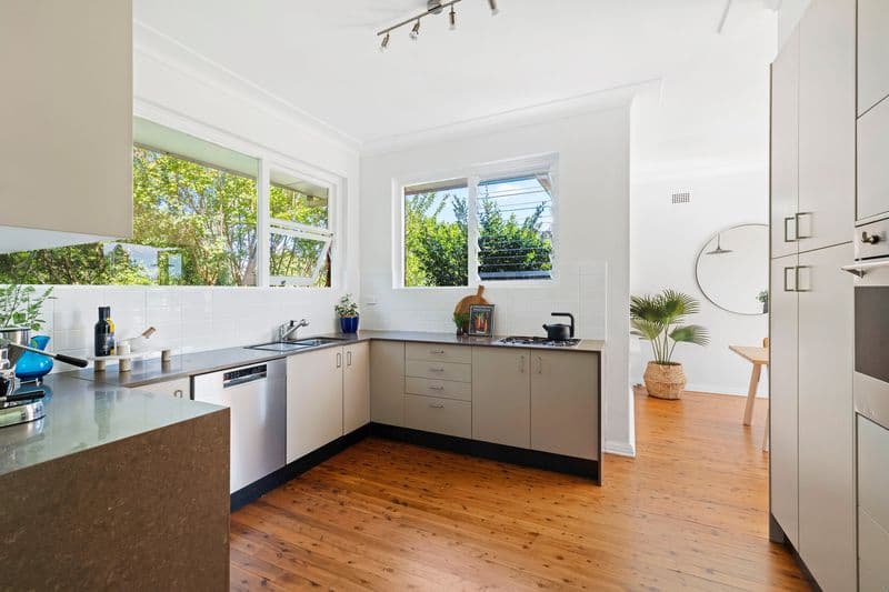 10 Nenagh Street, North Manly - Thumbnail 3