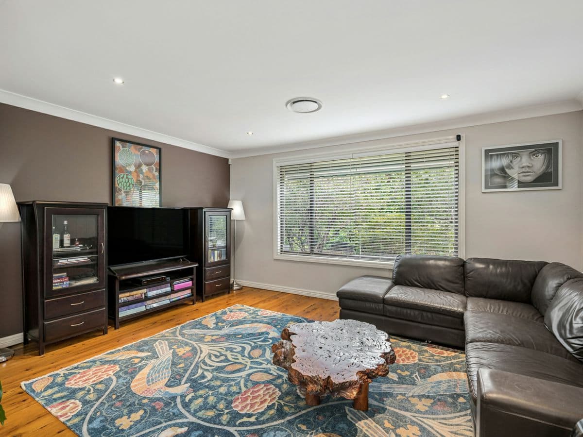 35 Fern Avenue, HAZELBROOK, Hazelbrook - Thumbnail 2