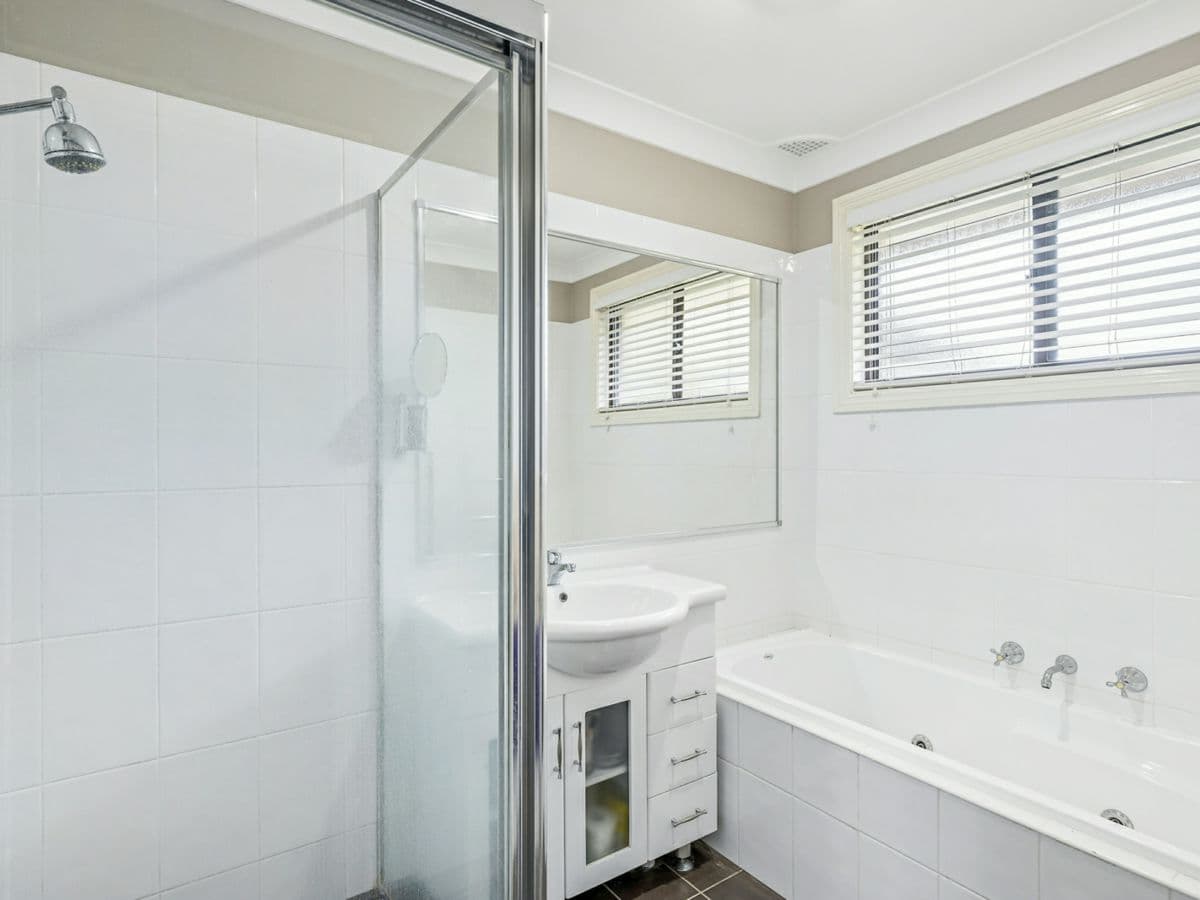 35 Fern Avenue, HAZELBROOK, Hazelbrook - Thumbnail 6