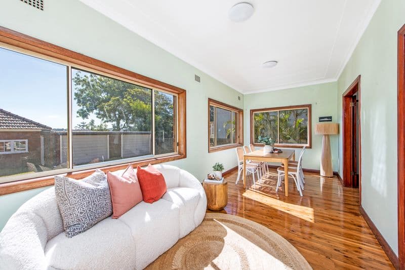 23 McDonald Street, Freshwater - Thumbnail 4