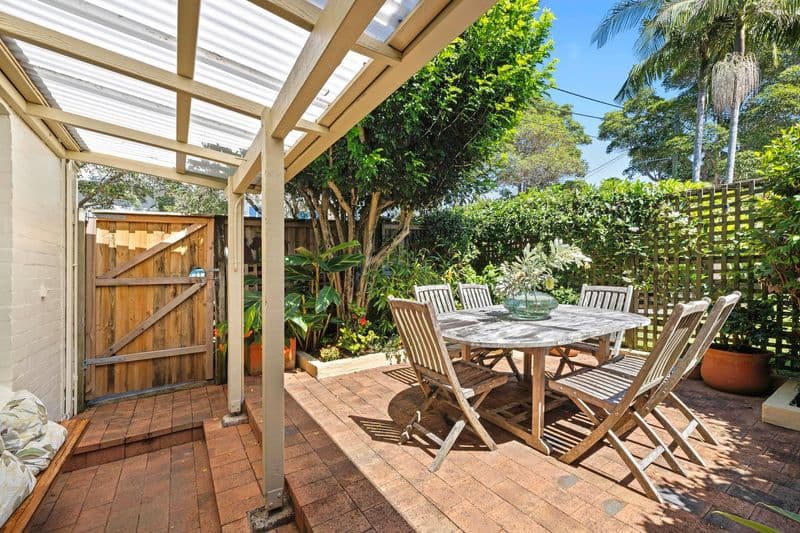 1/44 Oliver Street, Freshwater - Image 1