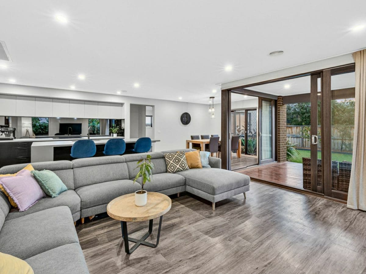15 Penedrel Drive, MOUNT DUNEED, Mount Duneed - Thumbnail 3