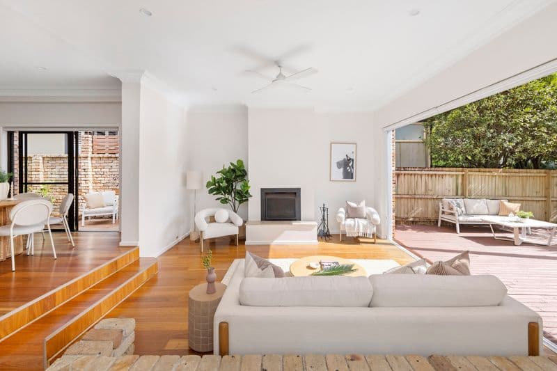 43 Wakehurst Parkway, Seaforth - Thumbnail 2