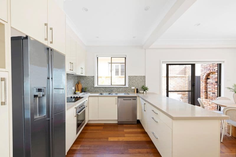 43 Wakehurst Parkway, Seaforth - Thumbnail 8