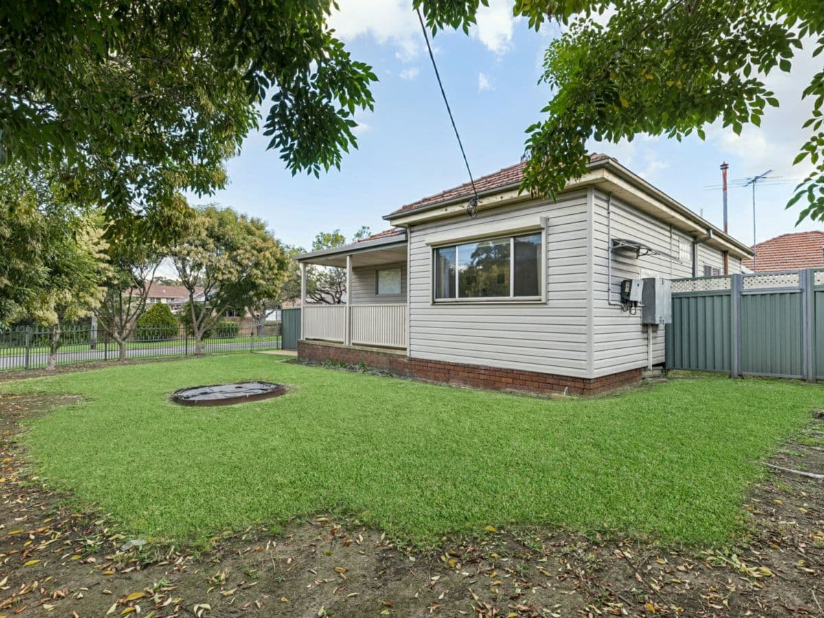 47 Gibson Avenue, PADSTOW, Padstow - Thumbnail 2