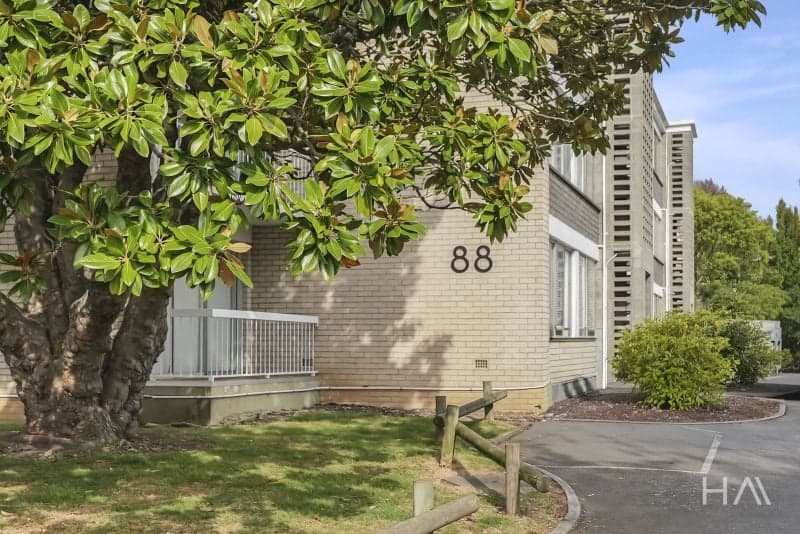 9/88 Elphin Road Newstead, Newstead - Image 1
