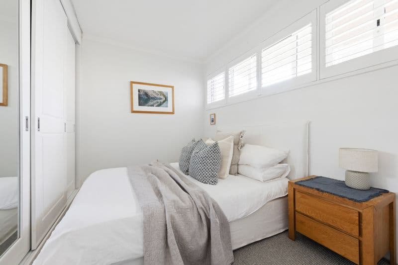 18/16 Moore Road, Freshwater - Thumbnail 4