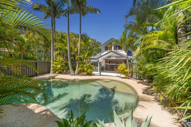 17 Waratah Street, Freshwater - Thumbnail 3