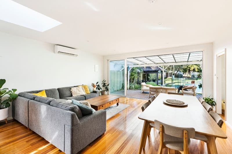 52 Brighton Street, Freshwater - Thumbnail 6