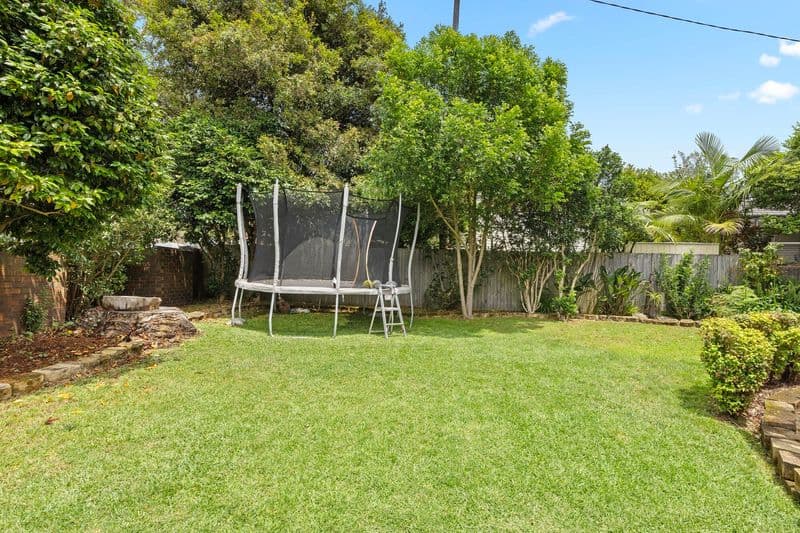 11 Darmour Avenue, Allambie Heights - Thumbnail 3