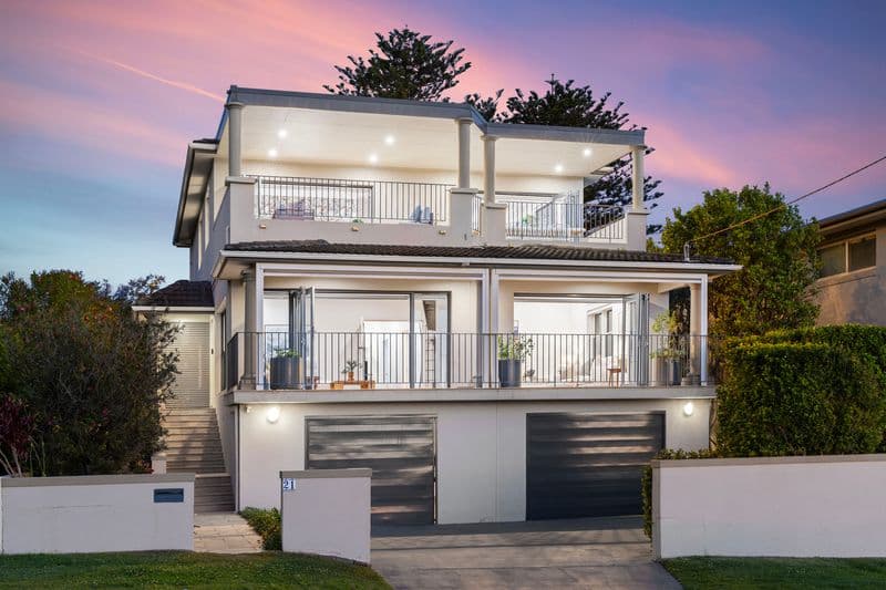 21 Robertson Road, North Curl Curl - Image 1