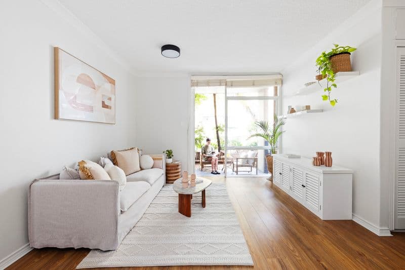 24/34 The Crescent, Dee Why - Image 1