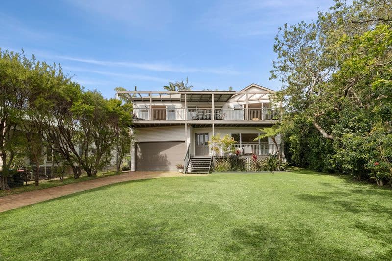 15 Hollywood Road, Newport - Image 1