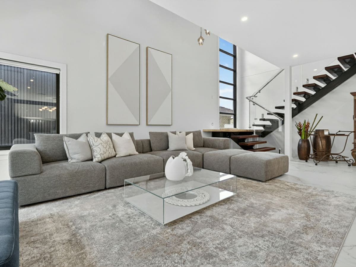 52 Rebecca Parade, WINSTON HILLS, Winston Hills - Thumbnail 2
