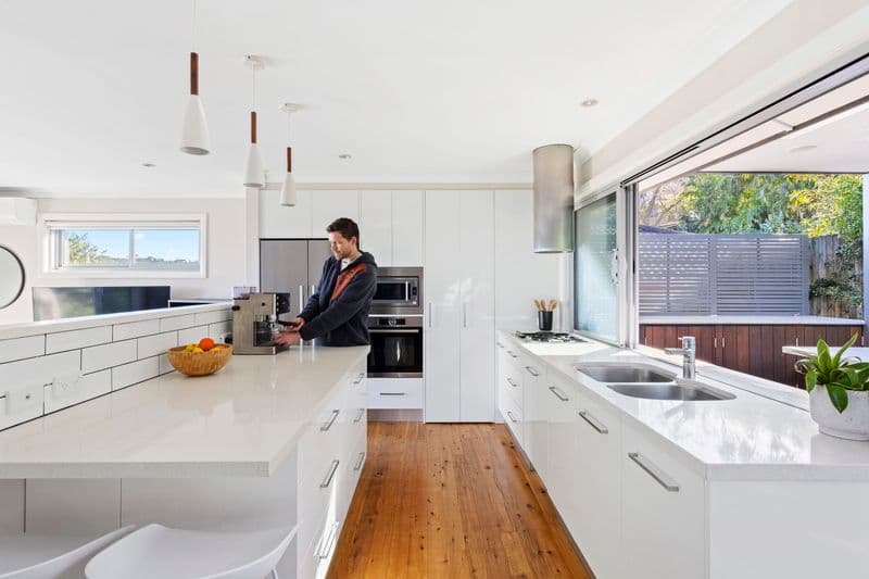 16 Ryan Place, Beacon Hill - Thumbnail 3