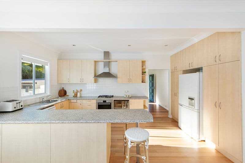 17 Crummock Street, Wheeler Heights - Thumbnail 4