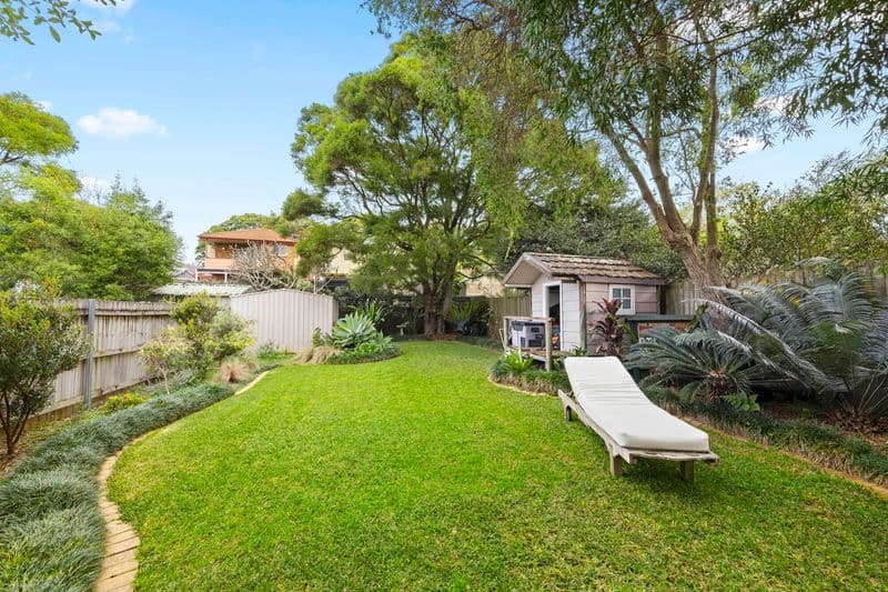 26 Johnson Street, Freshwater - Thumbnail 3