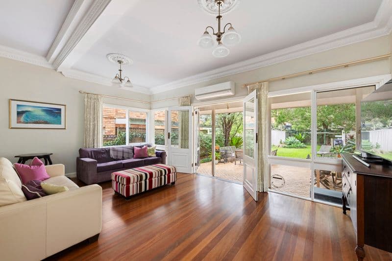 26 Johnson Street, Freshwater - Thumbnail 4
