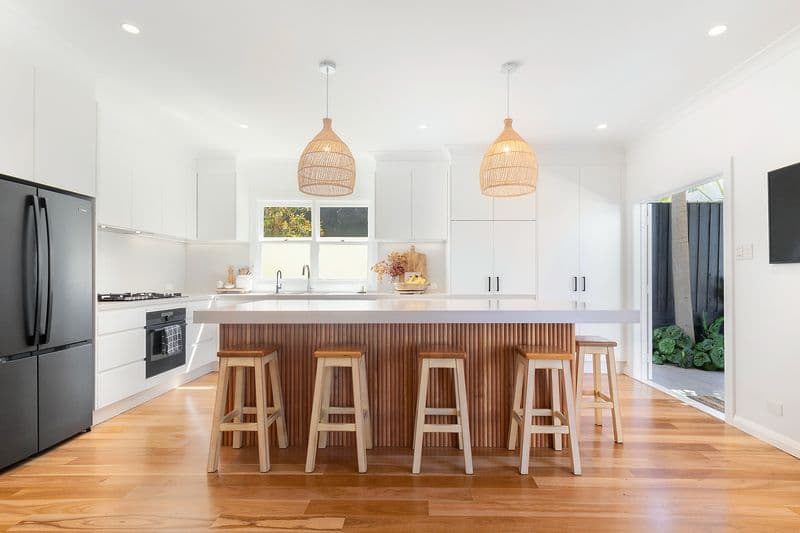 1 Blackwood Road, North Curl Curl - Thumbnail 2