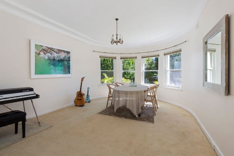 15 Lakeside Crescent, North Manly - Thumbnail 5