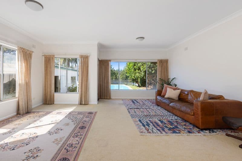 15 Lakeside Crescent, North Manly - Thumbnail 6