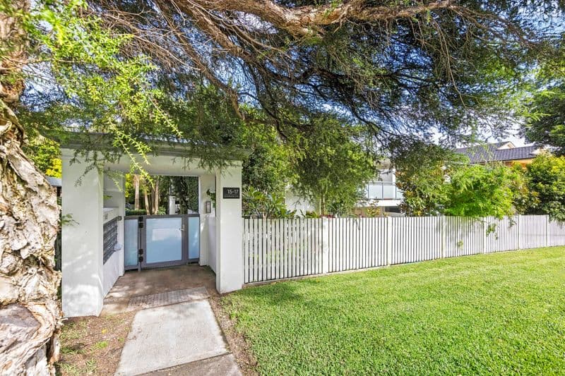 7/15-17, Brookvale - Image 1