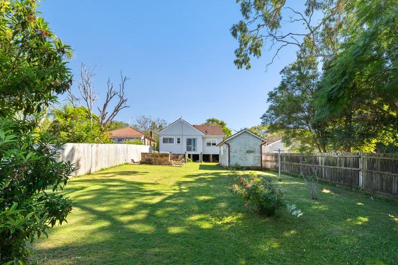 26 Clontarf Street, Seaforth - Thumbnail 5