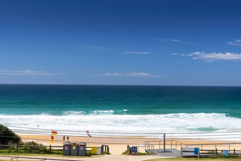66 Carrington Parade, Curl Curl - Thumbnail 3