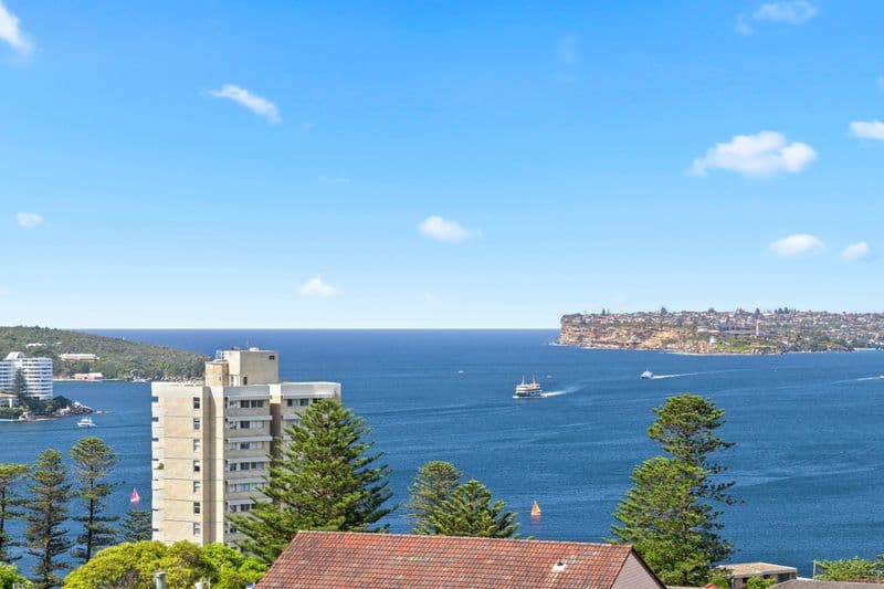 4A/28 Woods Parade, Fairlight - Image 1