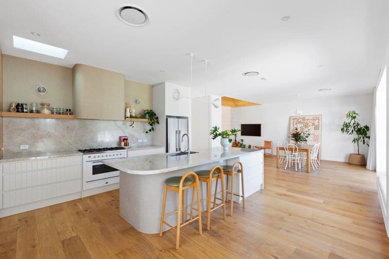 37 Marlborough Avenue, Freshwater - Thumbnail 2
