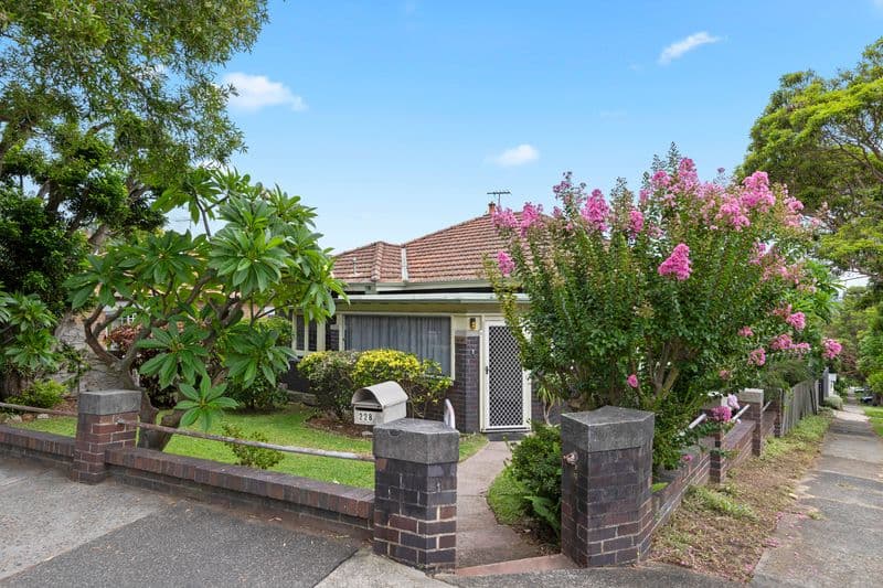 228 Sydney Road, Fairlight - Image 1