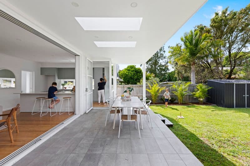 42 Johnson Street, Freshwater - Thumbnail 5