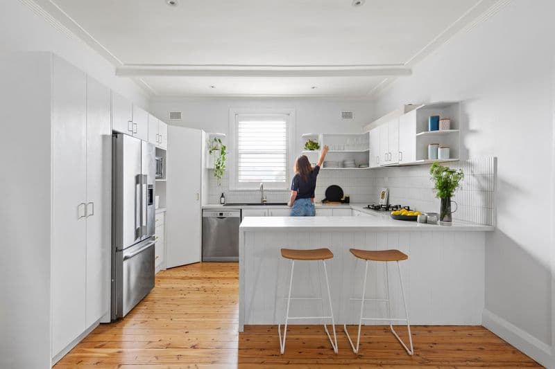 2/44 Oliver Street, Freshwater - Thumbnail 5