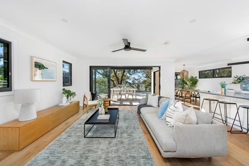 52 Grandview Drive, Newport - Thumbnail 3