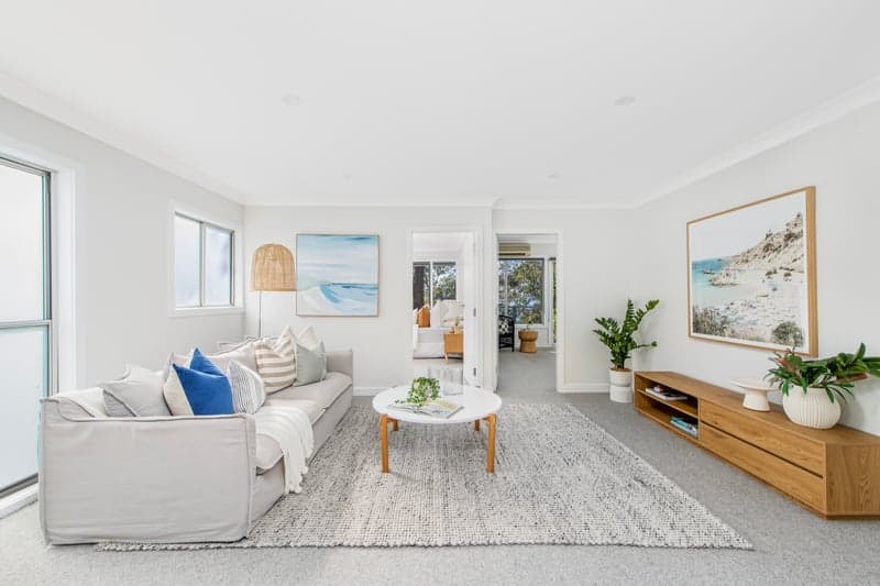 52 Grandview Drive, Newport - Thumbnail 8
