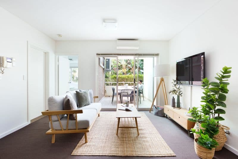 13/19-23 Waine Street, Freshwater - Thumbnail 2