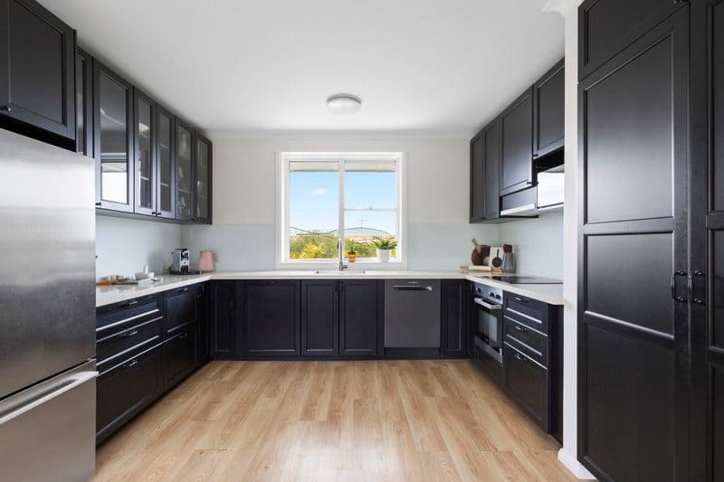 1/7 Seddon Hill Road, Freshwater - Image 1