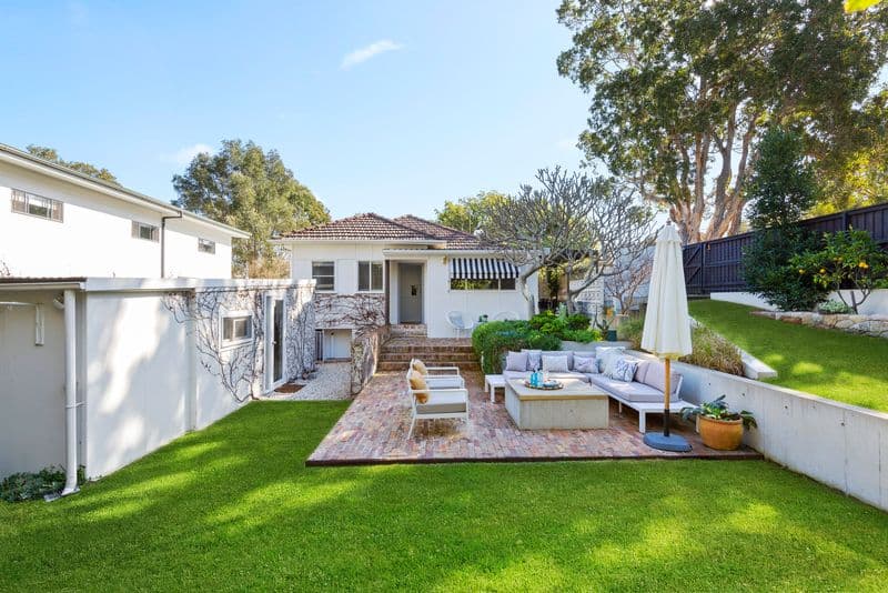 9 Fay Street, North Curl Curl - Image 1
