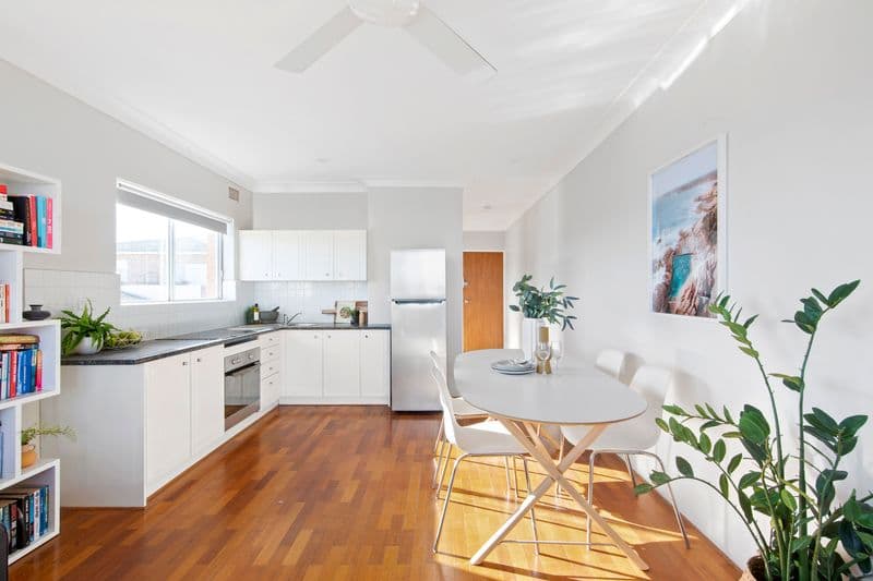 12/68 Crown Road, Queenscliff - Thumbnail 3