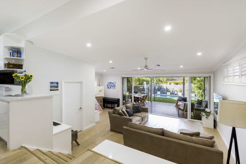 43 Oliver Street, Freshwater - Thumbnail 4