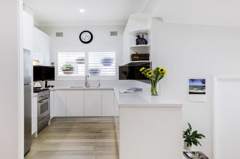 43 Oliver Street, Freshwater - Thumbnail 8