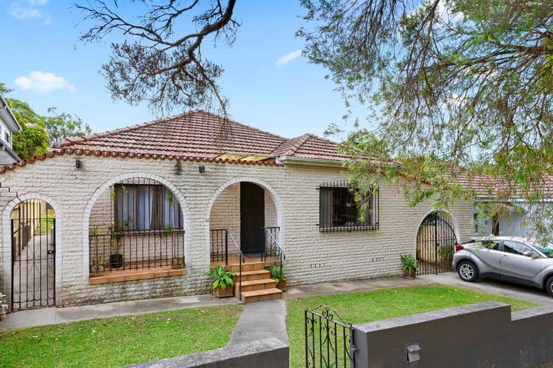 41 Hope Street, Seaforth - Image 1