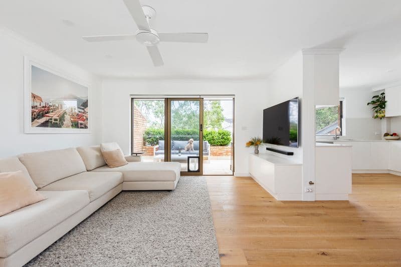4/51 Griffiths Street, Fairlight - Image 1