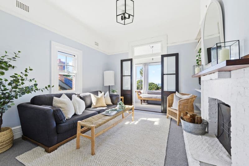 1/15 Birkley Road, Manly - Image 1