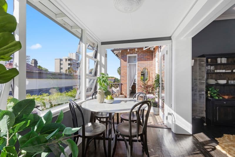 1/15 Birkley Road, Manly - Thumbnail 4