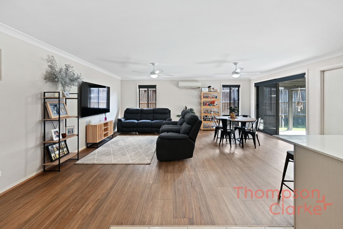 13A Myrtle Crescent, Aberglasslyn - Thumbnail 2